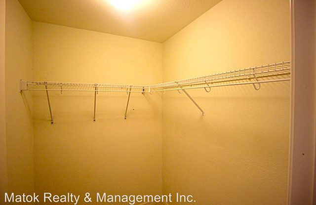 110 Clubhouse Dr Unit 101 Gallery 4