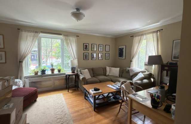 17 Monmouth Ct. Gallery 2