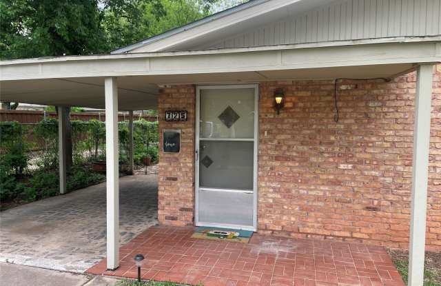 725 ELMWOOD Drive photos photos