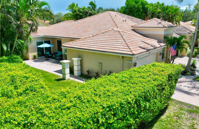 Escape to Florida – Fully Furnished Seasonal Rental in West Palm Beach! Gated community. - 2564 Sandy Cay, West Palm Beach, FL 33411
