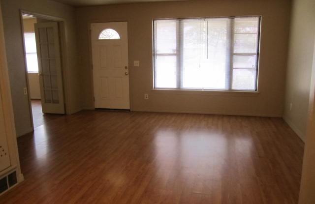 1707 Westchester Dr Gallery 2