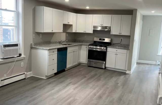 113 West 22nd Street - 113 West 22nd Street, Baltimore, MD 21218