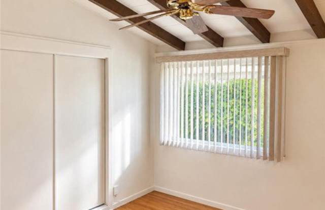 1638 West Alomar Avenue Gallery 1