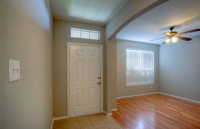 4629 Indian Rock Drive Gallery 2