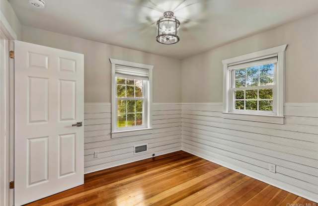 373 Great River Road Gallery 3