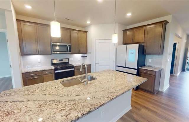 4415 Sapphire Court Gallery 2