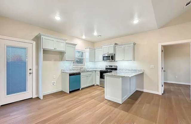 Just Built! Stunning 2-Bed Home with Modern Finishes in Lawton photos photos Just Built! Stunning 2-Bed Home with Modern Finishes in Lawton photos photos
