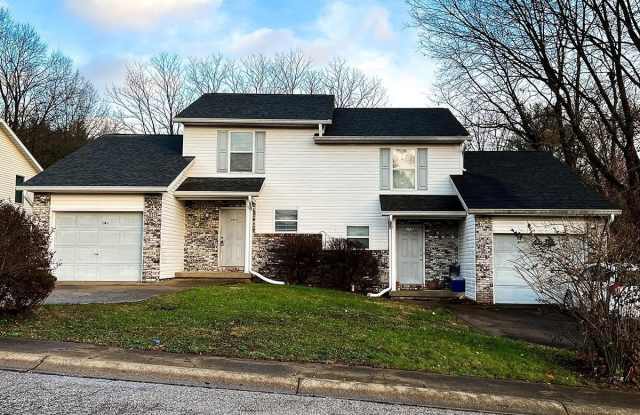 3433 S Burks Court Gallery 2