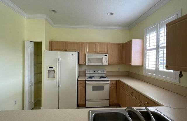 274 River Bluff Lane, Royal Palm Beach, FL 33411 - 274 River Bluff Lane, Royal Palm Beach, FL 33411