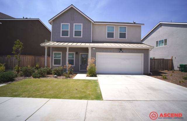 4 Bedroom House in Gossamer Grove! photos photos