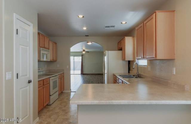 11323 E Wallflower Lane Gallery 4