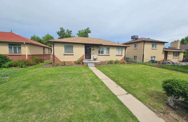 Spacious centrally located 4 bed/2 bath home w/2 car detached garage photos photos