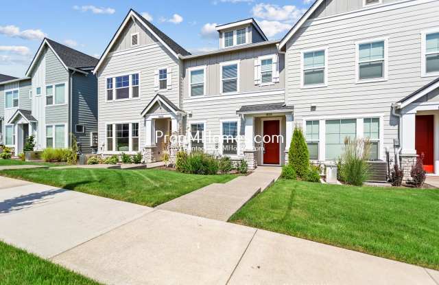 Lovely Luxury Townhome in South Cooper Mountain - DEPOSIT SPECIAL photos photos