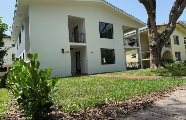 533 Menendez Ave photos photos