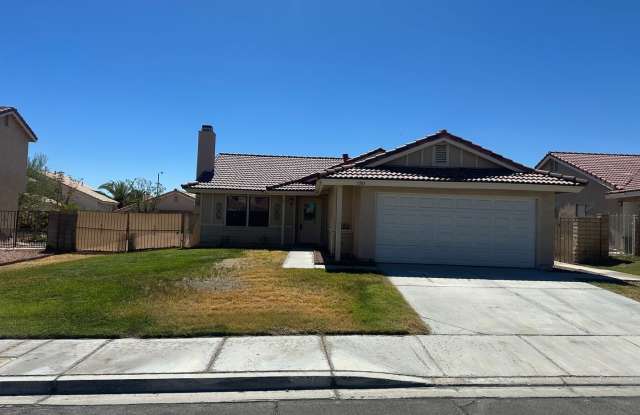 SW!! Spring Valley!! Single Story!!! Covered Patio!!! Fire Place!! Pet Friendly!!! Community Parks Nearby!!! Gallery 1