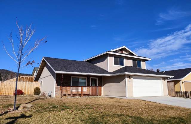 3 Bedroom 2.5 Bath Newly Remodeled Home photos photos