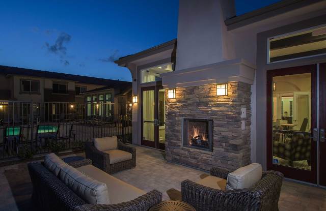 Avila Apartment Homes Gallery 2