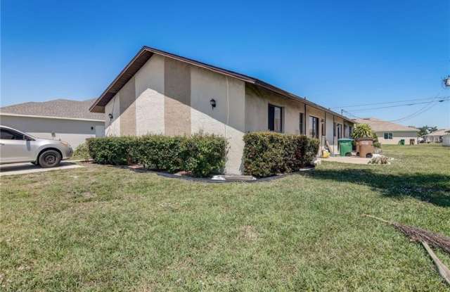4209 Skyline - 4209 Skyline Boulevard, Cape Coral, FL 33914