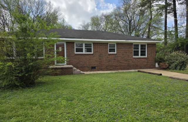 2205 Northwest Oakwood Avenue - 2205 Northwest Oakwood Avenue, Huntsville, AL 35816 2205 Northwest Oakwood Avenue - 2205 Northwest Oakwood Avenue, Huntsville, AL 35816