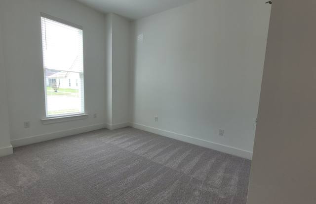 Brand new home in the heart of Central! photos photos