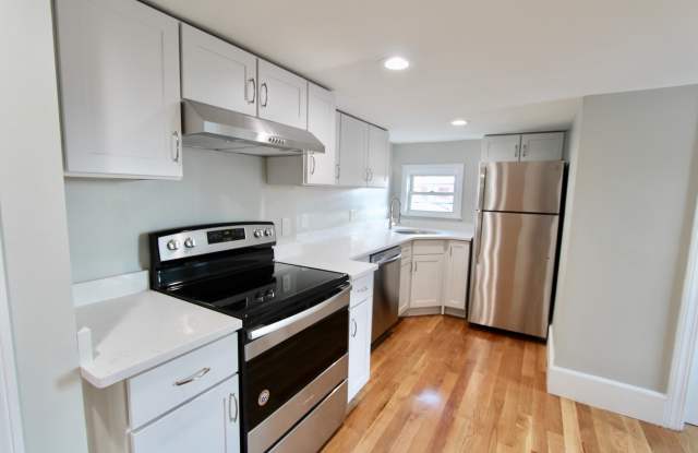 55 Forest Ave photos photos