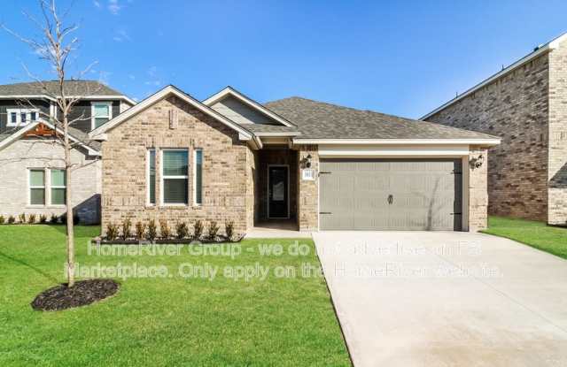 1613 Ruby Dr photos photos