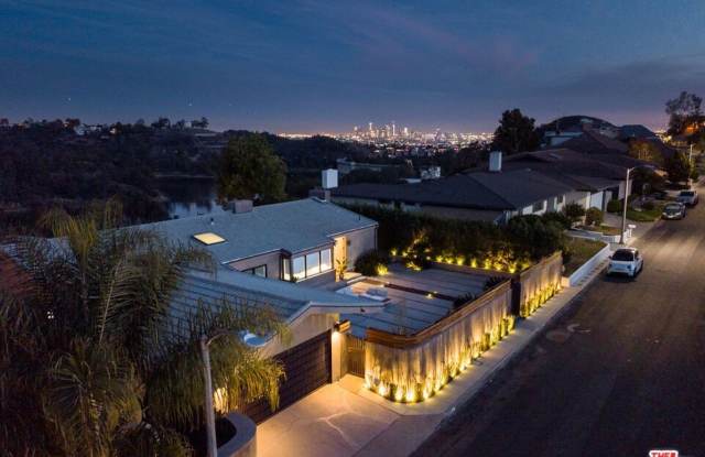 2960 LAKERIDGE DR Gallery 3