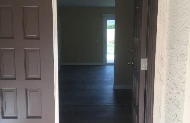 1314 Knob Hill Road Gallery 2