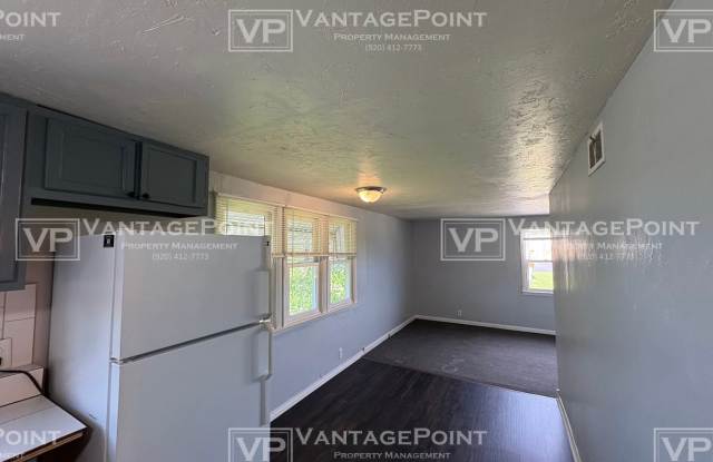 1929 South 10th Street - Upper Gallery 4