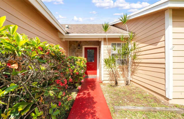 14780 Southwest 139th Court Gallery 2