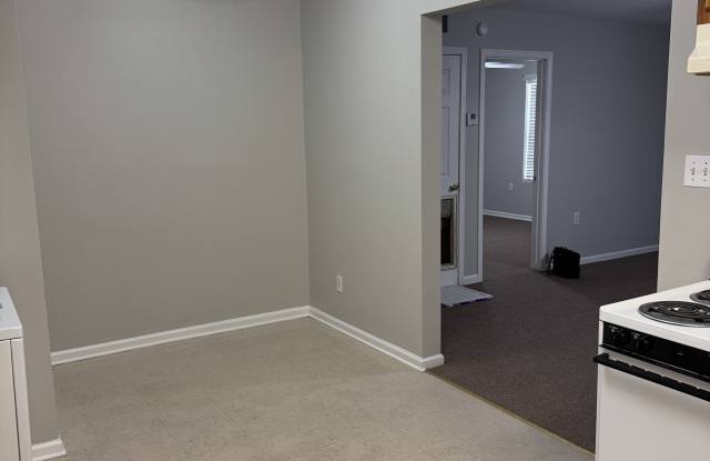 2073 Estherwood Hwy photos photos
