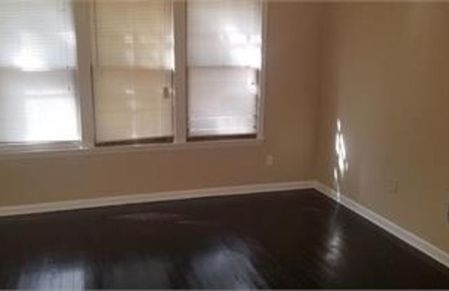 Charming 3-Bedroom Home in Memphis-Spacious & Convenient! Gallery 4