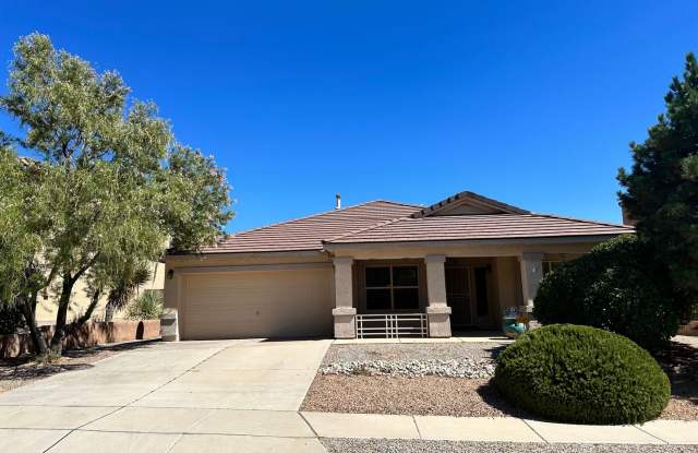 4th of July Holiday Special! $100.00 Off Per Month! Large 3 bed / 2 Bath | Desirable Cabezon Home | Community Pool | Great Location! photos photos