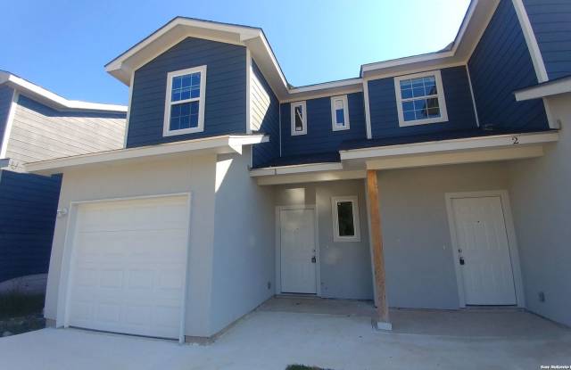 6926 Crestway Rd, UNIT 1 Gallery 1
