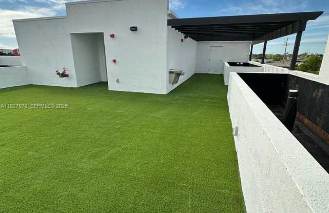 3422 Northwest 5th Avenue photos photos