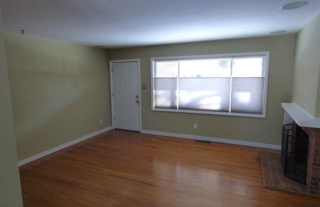 6270 E. Minnesota Dr. Gallery 2