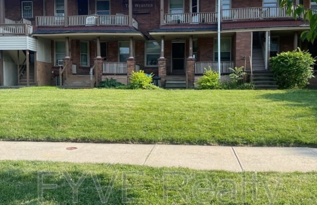 1172 Warren Rd - 1172 Warren Road, Lakewood, OH 44107