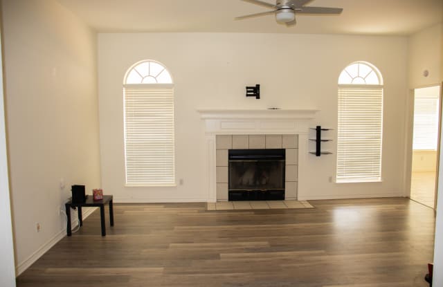 5216 Air Force Drive Gallery 3