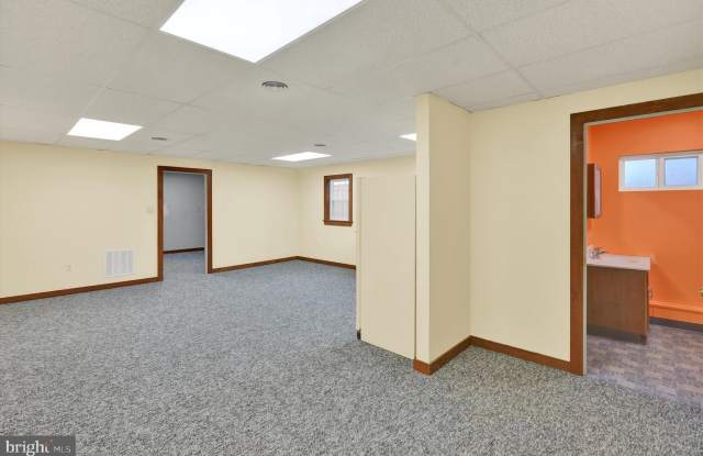 392 FIVE LOCKS Road unit: Suite 5 Rear - 392 5 Locks Road, Berks County, PA 19555