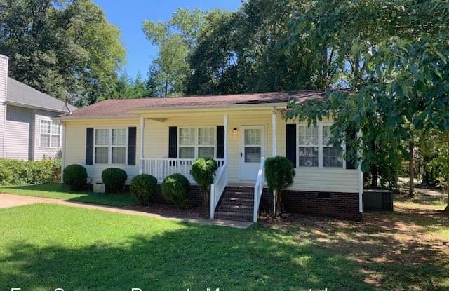 305 South Street - 305 South Street, Belmont, NC 28012