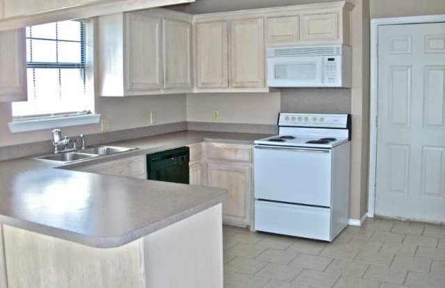 111 O'Brien Ct Gallery 3