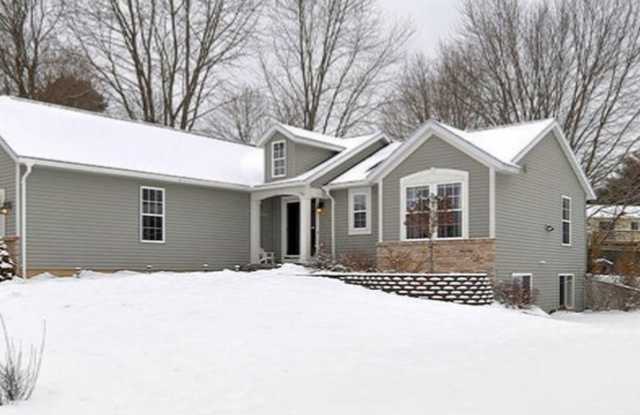 79 Rogue River View Dr NE Gallery 1