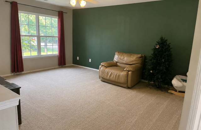 Charming 3BR House in Charlotte Gallery 3