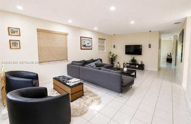 2245 SW 62nd Ave # 0, Miami, FL 33155 Gallery 4