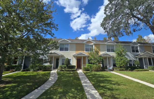 Great Town Home in Gated Community with Pool and Pond View - 3565 High Hampton Circle, Mango, FL 33610