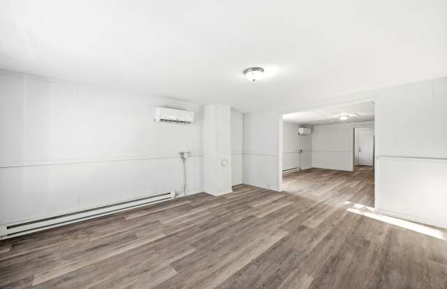 2 Bedroom Home Close to Downtown Wilmington Amenities Gallery 4