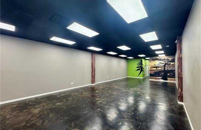 12807 90 Highway Gallery 4