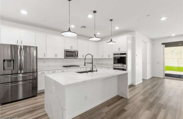 343 Black Turnstone Court Gallery 2