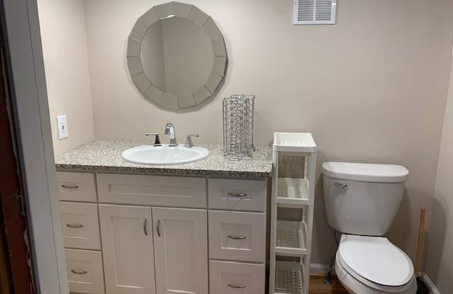 EFFICIENCY APARTMENT Gallery 3
