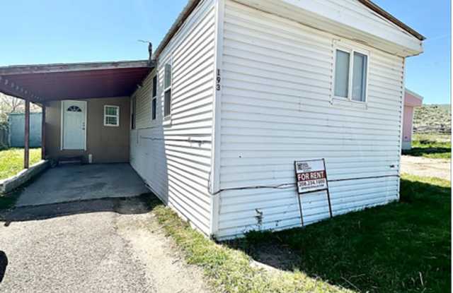 3 Bed 1 Bath Mobile Home - Pets negotiable photos photos
